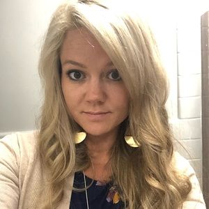 Meet your Posher, Lindsey